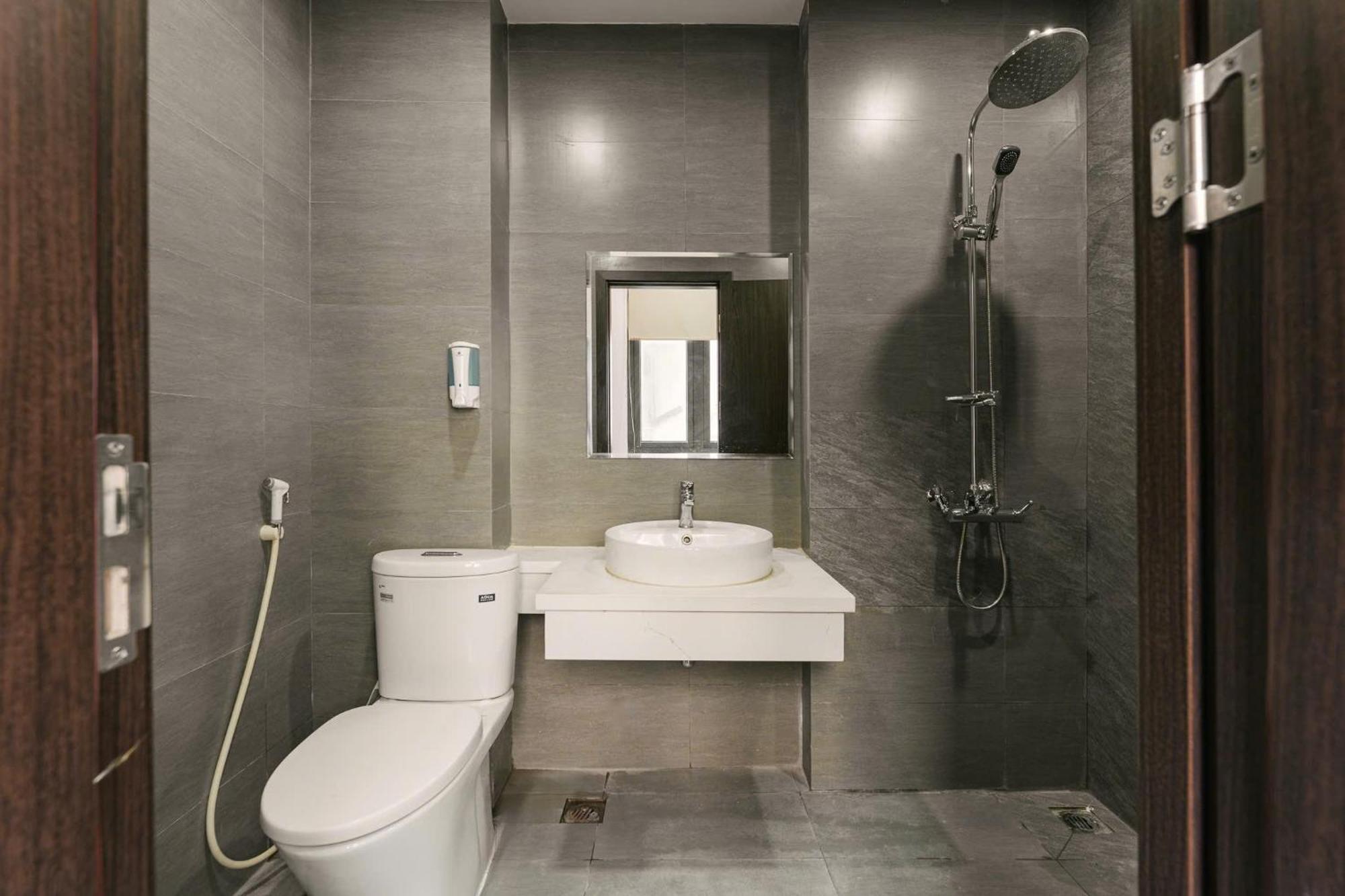 Delapong Hotel And Apartment Ha Noi Hanoi Exteriör bild