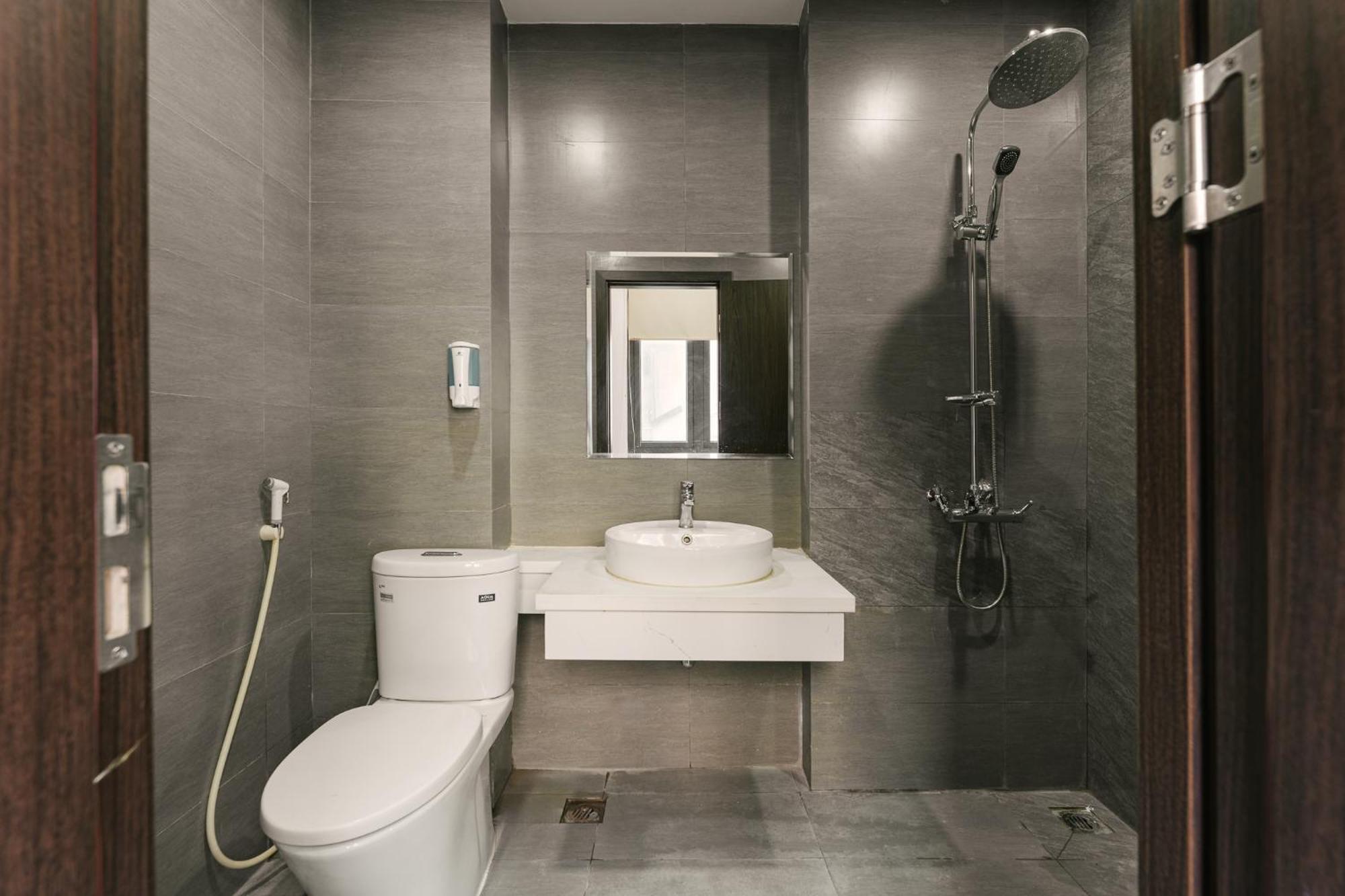 Delapong Hotel And Apartment Ha Noi Hanoi Exteriör bild