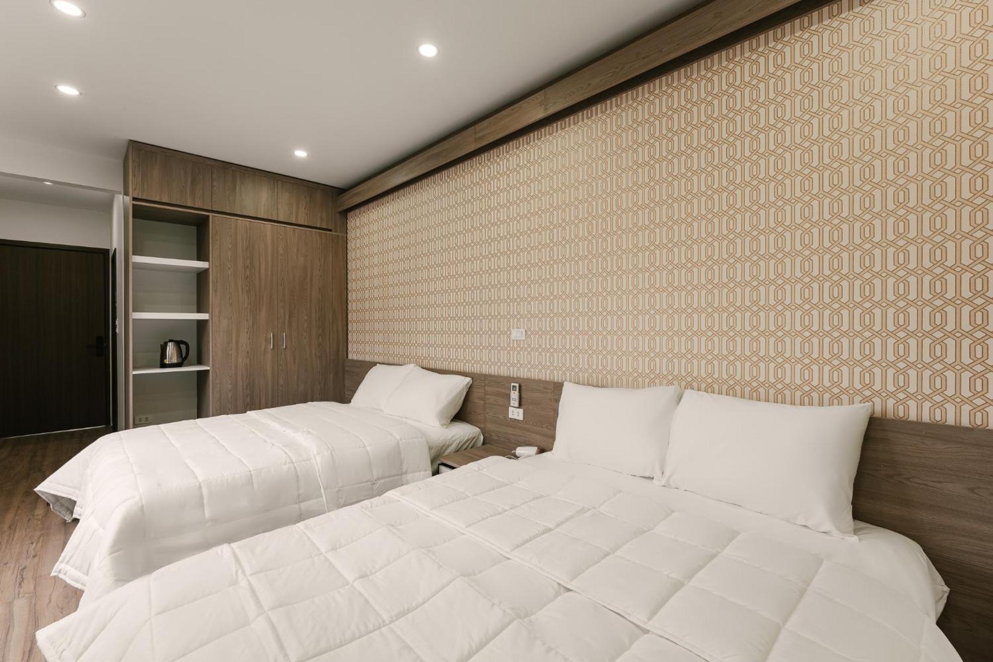Delapong Hotel And Apartment Ha Noi Hanoi Exteriör bild